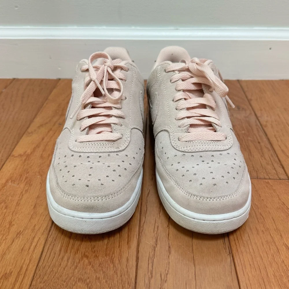 Nike Court Vision Low Top Light‎ Pink Suede Size 8.5
